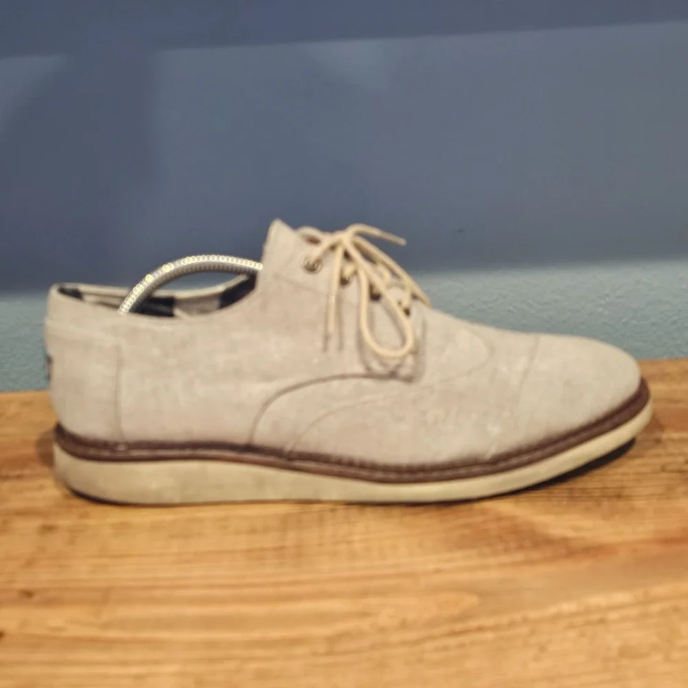 Toms Shoes Mens 10‎ Gray Canvas Oxfords Lace Up  Cap Toe Casual